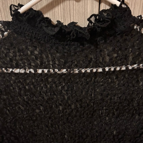 Smoked High Neck Lace Top - Picture 3 of 3